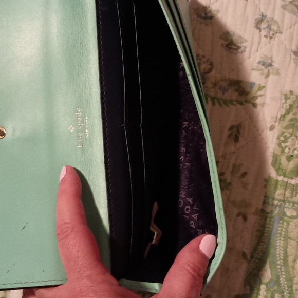 Kate Spade New York slim wallet color green mint. - Picture 5 of 7